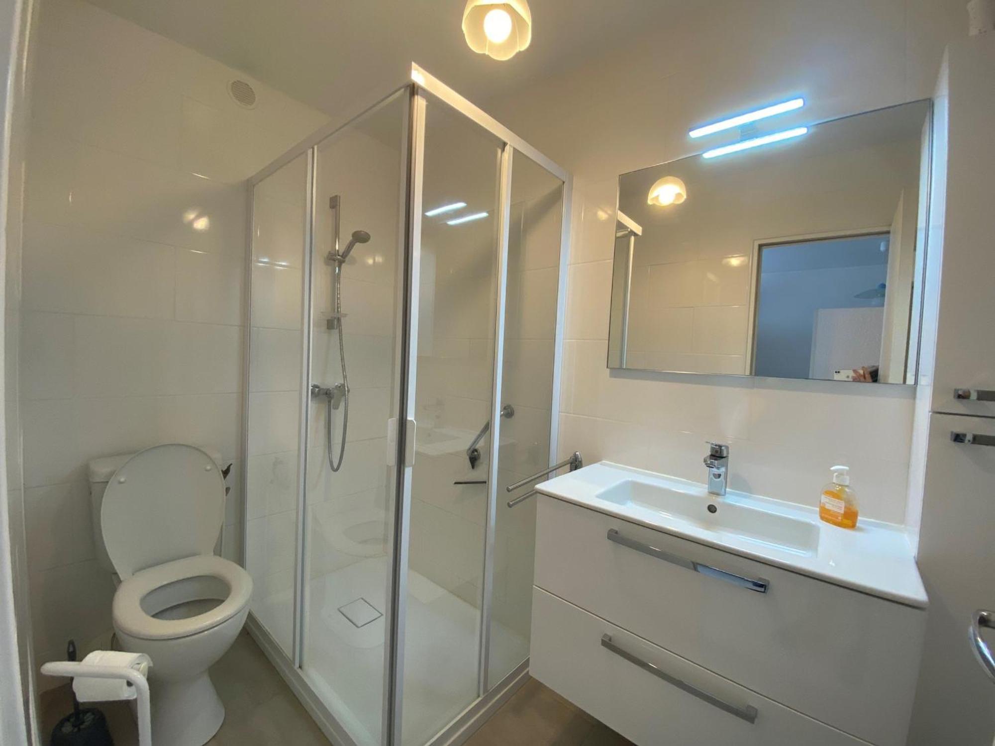 Appartement Climatise Avec Balcon, Parking Prive, Wifi - Proche Thermes Et Etang - Fr-1-503-23 Balaruc-les-Bains Zewnętrze zdjęcie